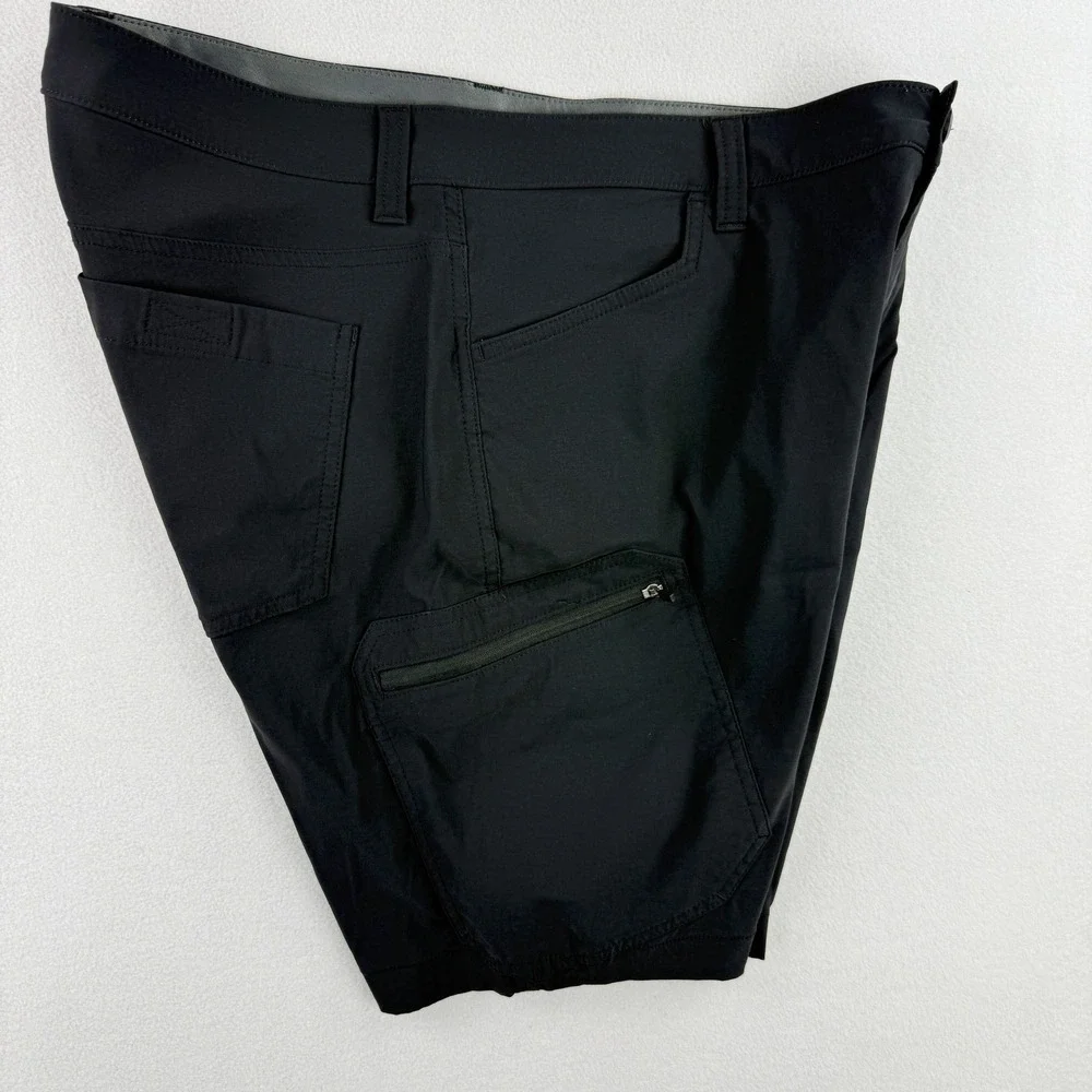 Eddie‎ Bauer Takeoff Cargo Short 34 Black Mens